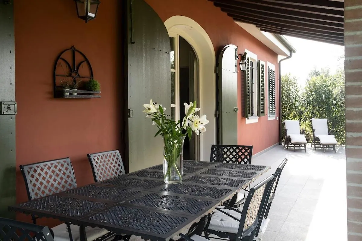 Feriehus Casa Del Sole Villa Montecarlo